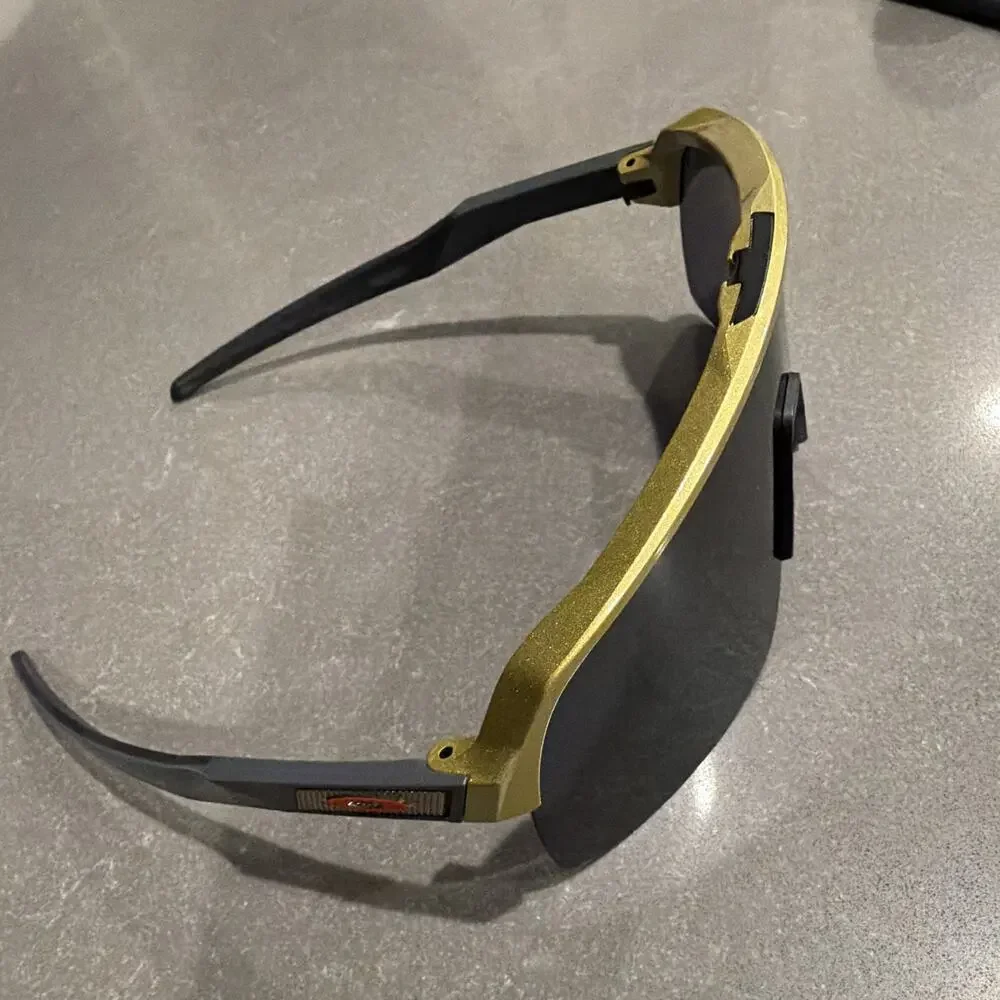Oakley Shield Sunglasses Gold Plastic Frame Black Tinted Lens w/ Soft Pouch